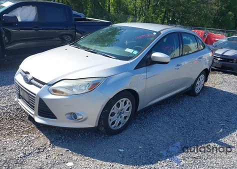 2012 Ford Focus Se из США, поврежденный, VIN 1FAHP3F2XCL229707